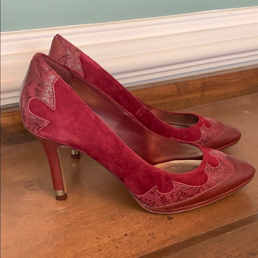 Gorgeous leather suede heels